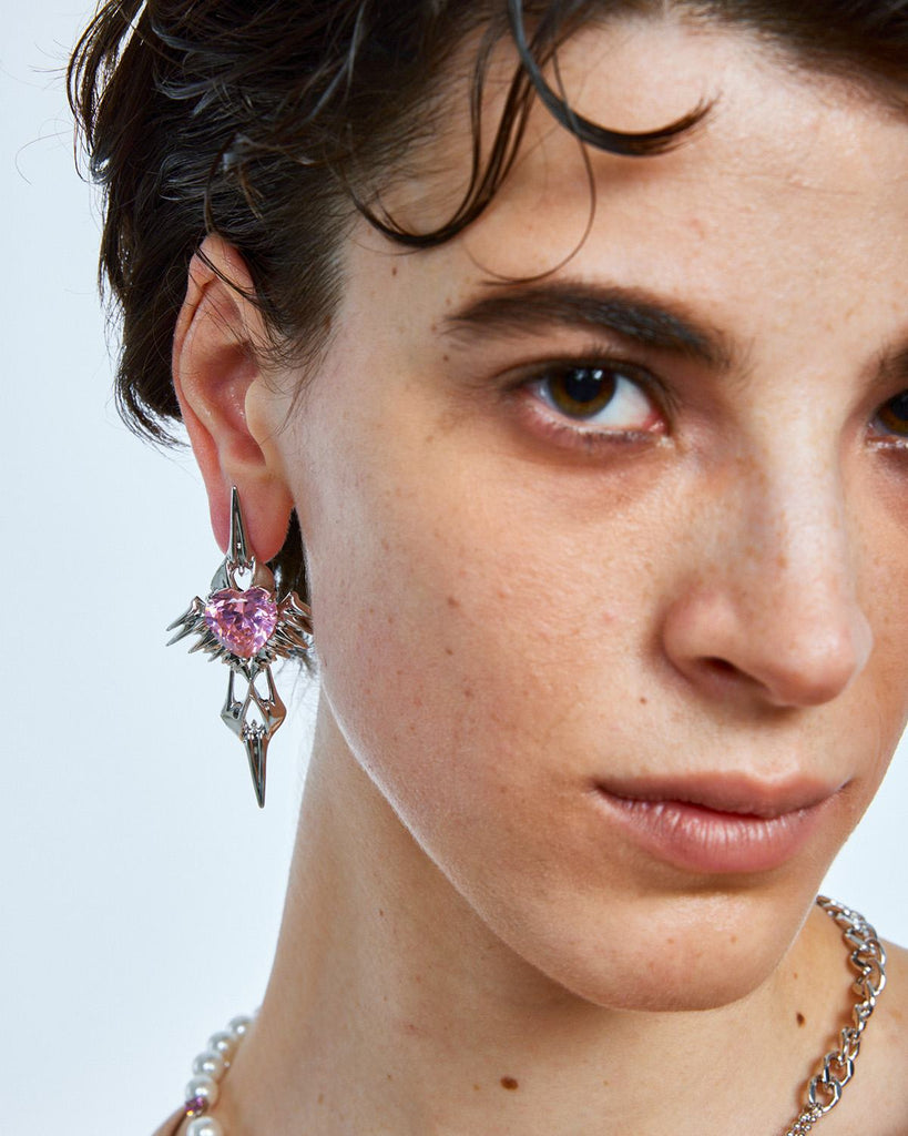 How to Style Moissanite Huggie Earrings for Everyday Outfits