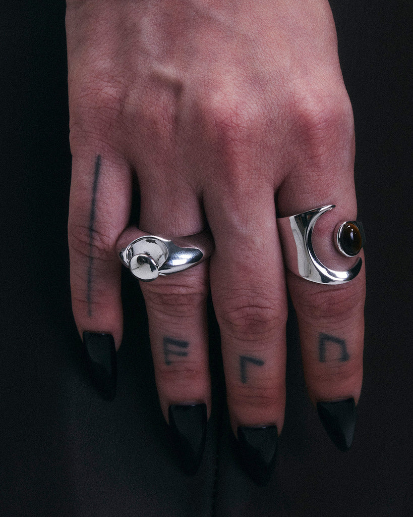 Purchase Non-traditional Engagement Rings: Unique Love, Unique Style