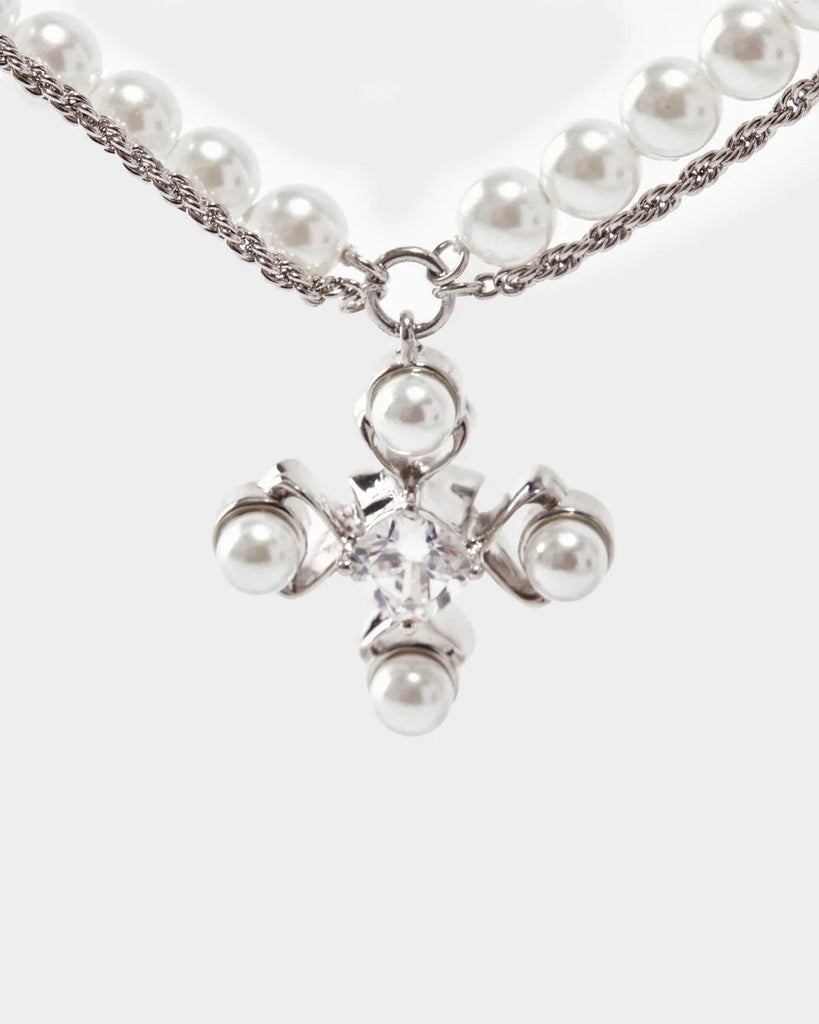 Elevate Your Style with the Perfect Pearl Necklace Choker