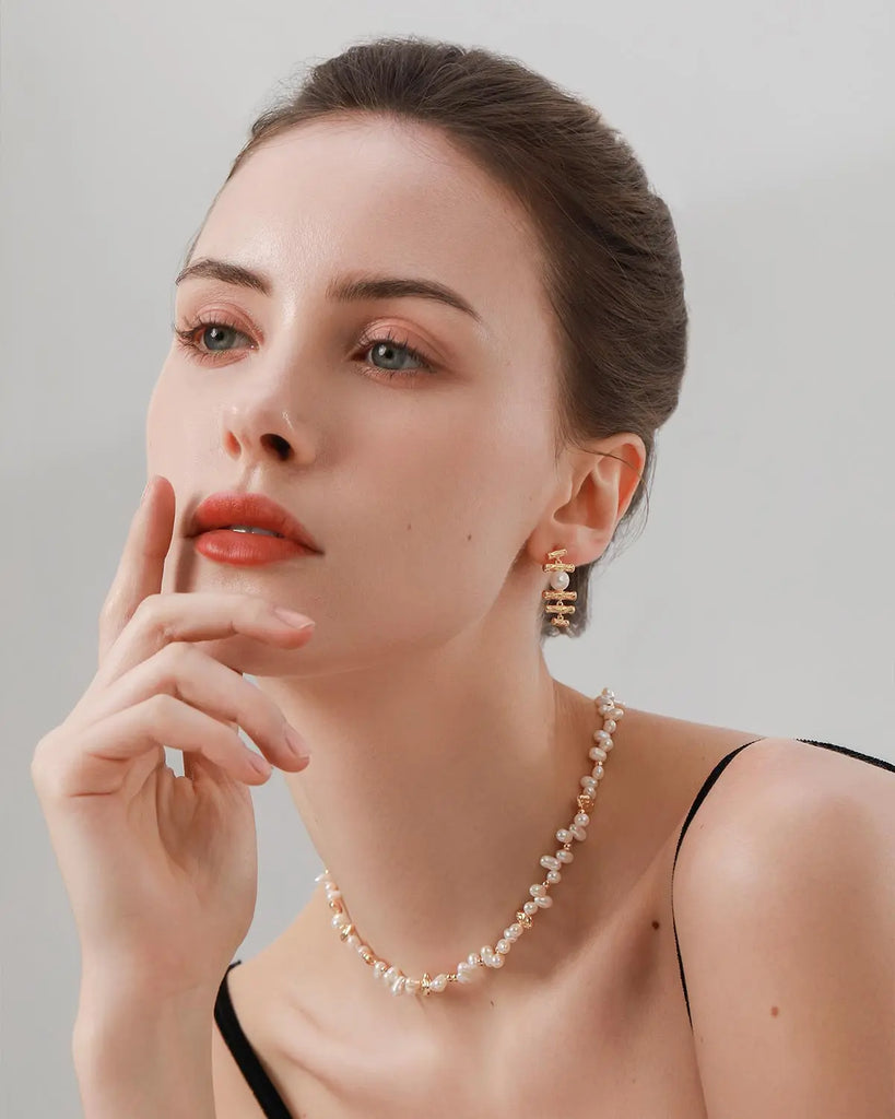 18k Gold Baroque Charming Pearl Affinity Dangles