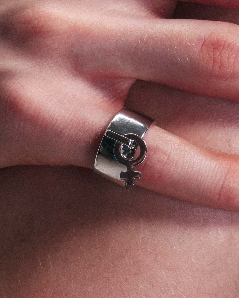 Feminine Symbol Pendant Ring OLUV Jewelry