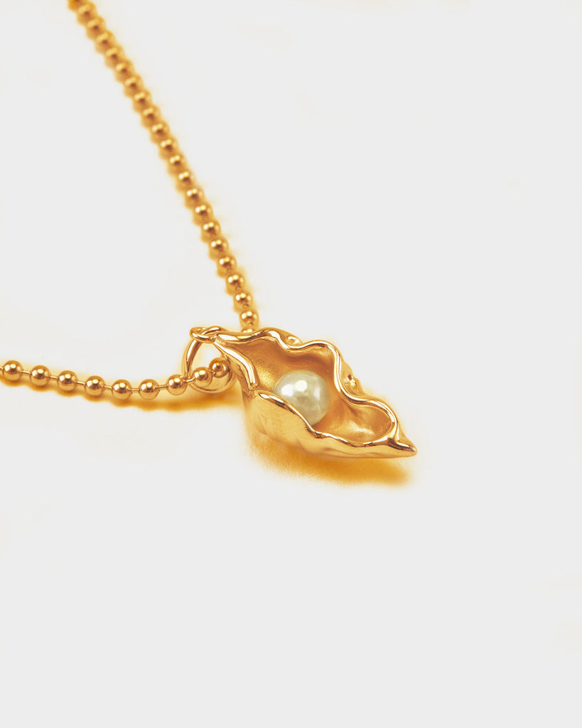 RADIANCE Pearl Conch Shell Drop Necklace OLUV Jewelry