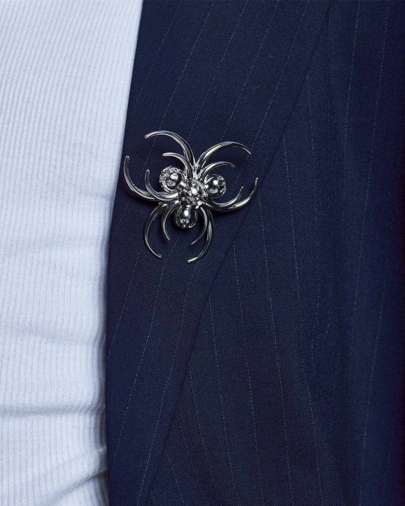 gold brooch,brooch for women,loewe brooch