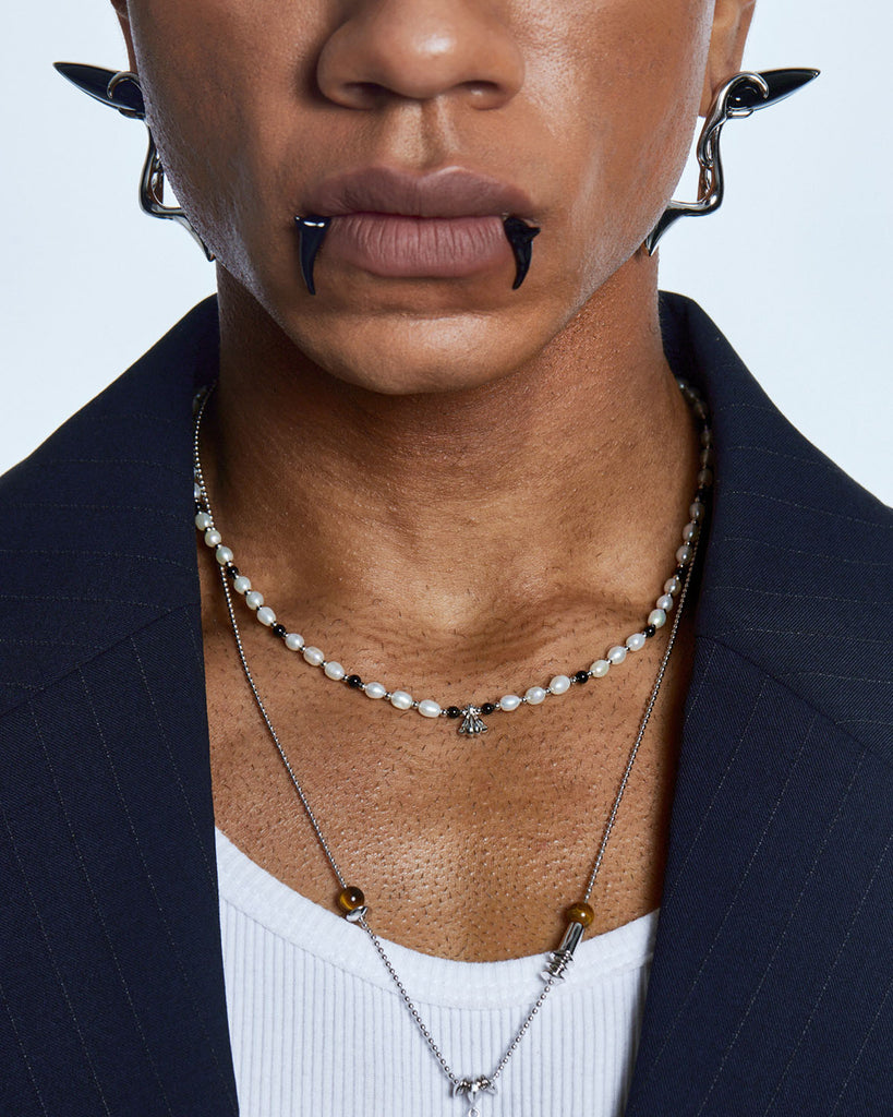 fashion earrings, trendy earrings, modern earrings