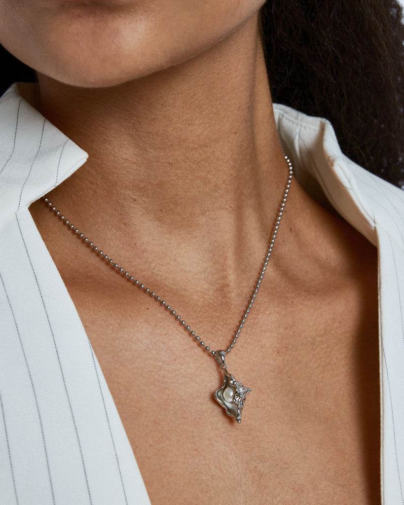 locket necklaces, photo necklaces, picture necklaces